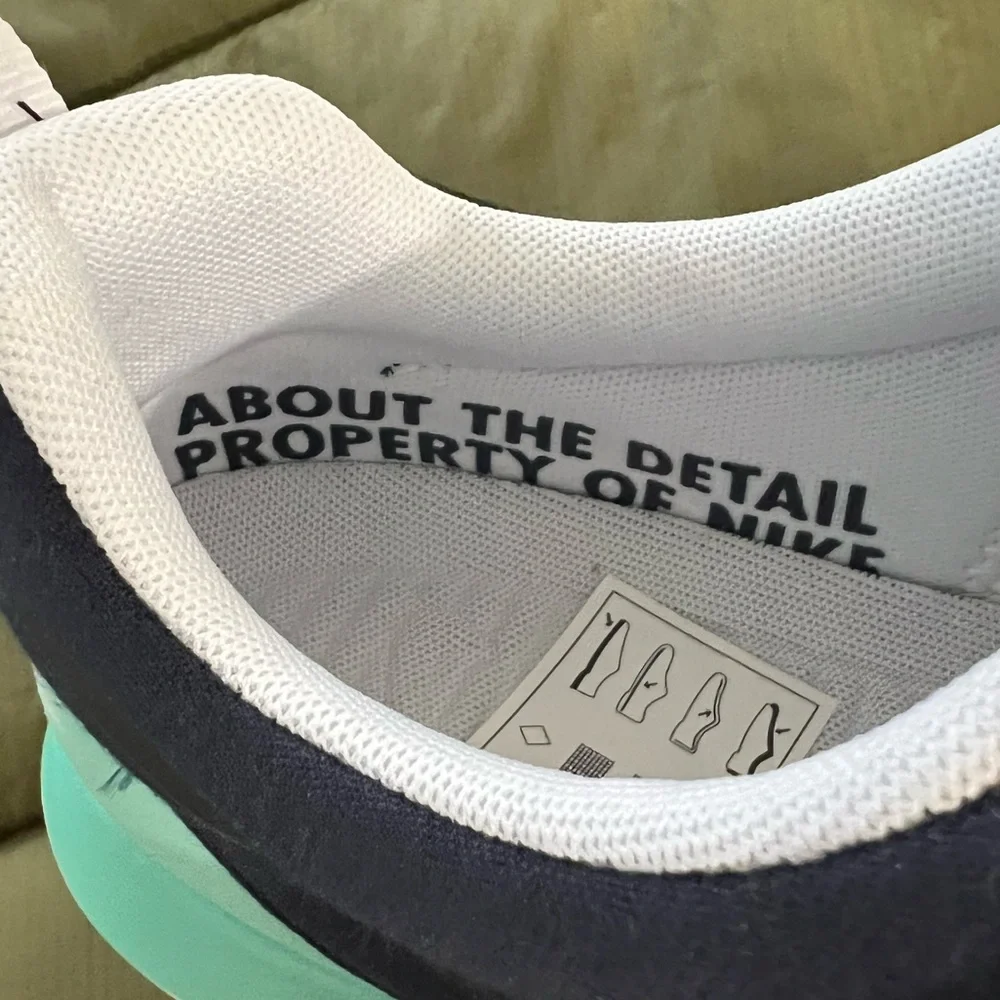 NWB! Dead Stock Nike Tech fleece Rosherun NM W SP - Picture 8 of 9